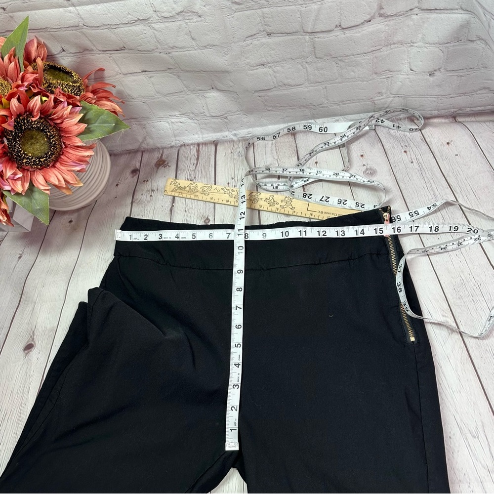 Chico's sz 1.5 womens 10 Black pants side zip stretch minimalist business cas - Picture 3 of 9